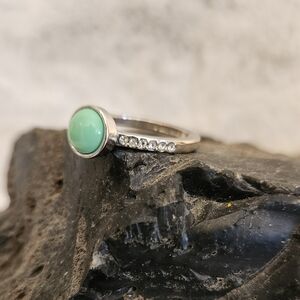 NWOT Lia Sophia Candy Dots Mint and Rhinestone Ring - Sz 8